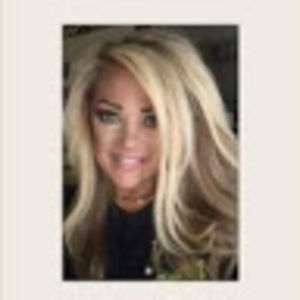 Meet your Posher, Dena